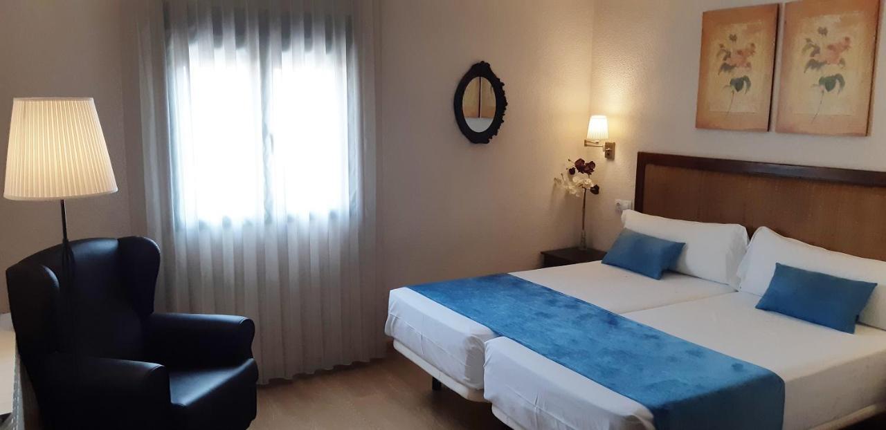 Hostal Rural Moratin Пастрана Екстериор снимка