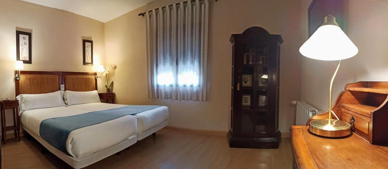 Hostal Rural Moratin Пастрана Екстериор снимка