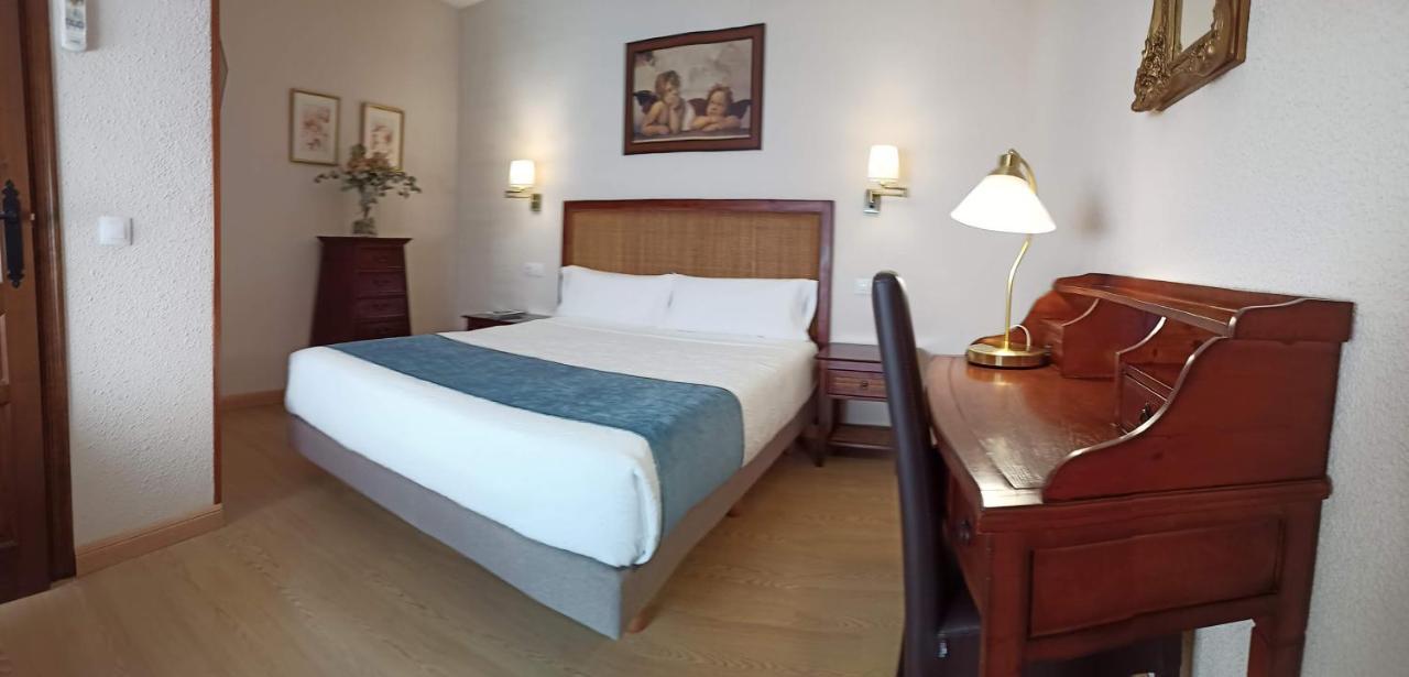 Hostal Rural Moratin Пастрана Екстериор снимка